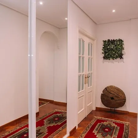 Espacio Luz En El Centro De By Apartment Vigo