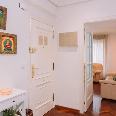 Espacio Luz En El Centro De By Apartman