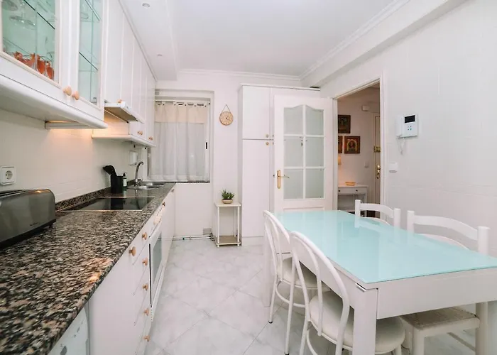 Espacio Luz En El Centro De By