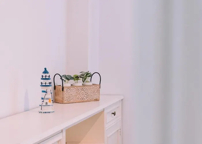 Espacio Luz En El Centro De By